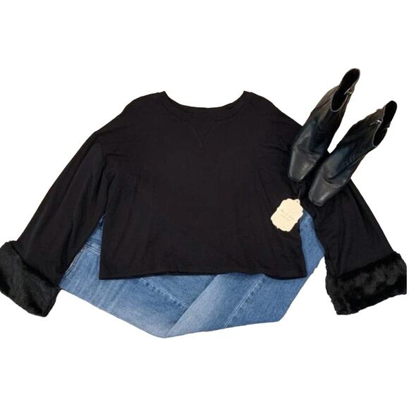 NWT Altar'd State Black w/Faux Fur Trim Cuffs Crop Top - SIZE MEDIUM - Picture 1 of 10